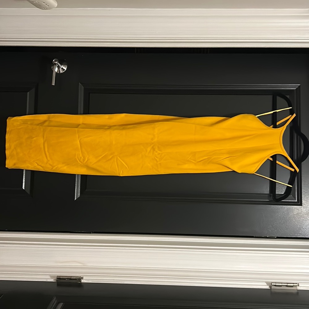Zara dress size small - beautiful orange/yellow color . Never worn